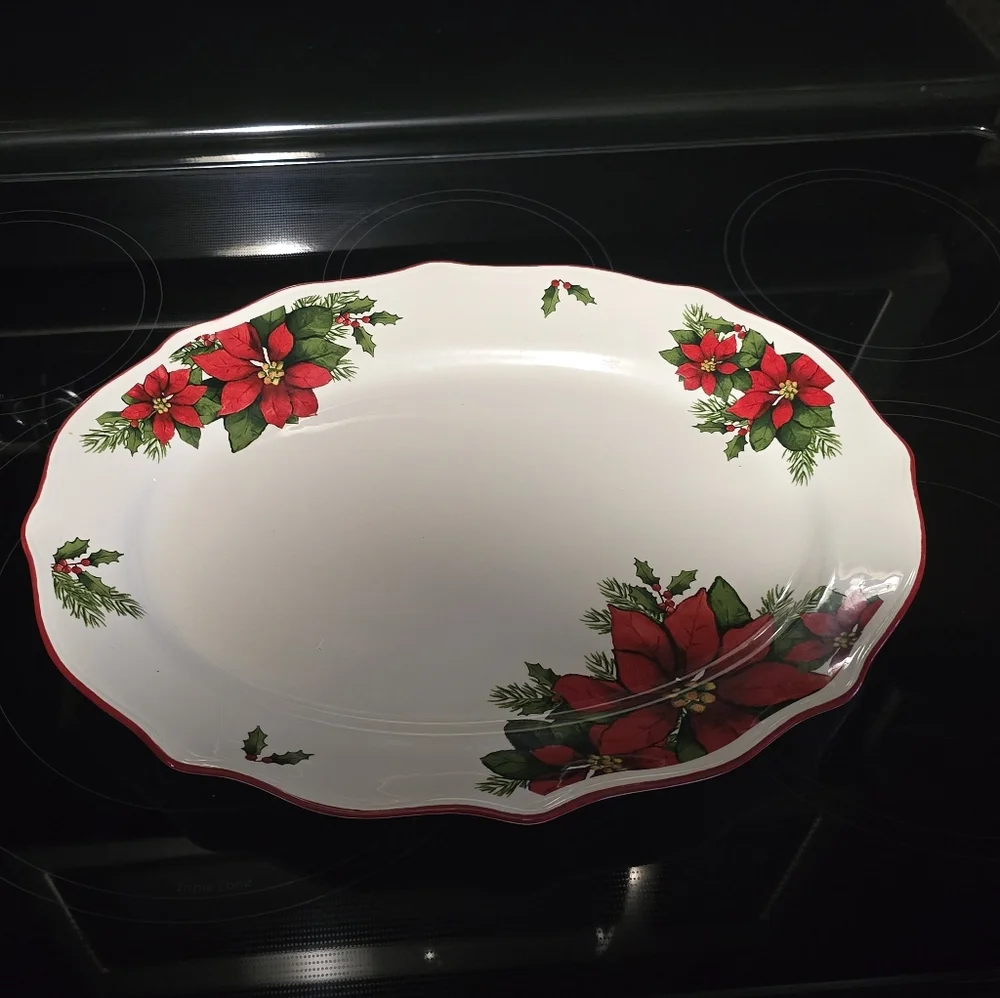 Better Homes and Gardens Creamware 15" Oval Serving Platter Poinsettia - Picture 6 of 13